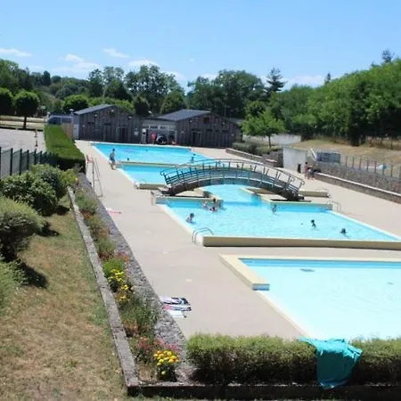 L Atelier Des Reves 43 *